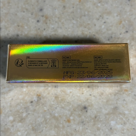 Soluame Color Changing Lipstick - Picture 3 of 3